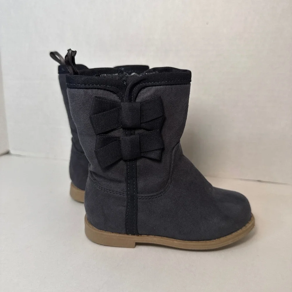 Old Navy Girls Charcoal Gray Faux Suede Bow Faux Fur Lined Boots Size 5